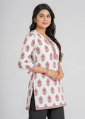 Women’s White Floral Printed Cotton Straight Kurti