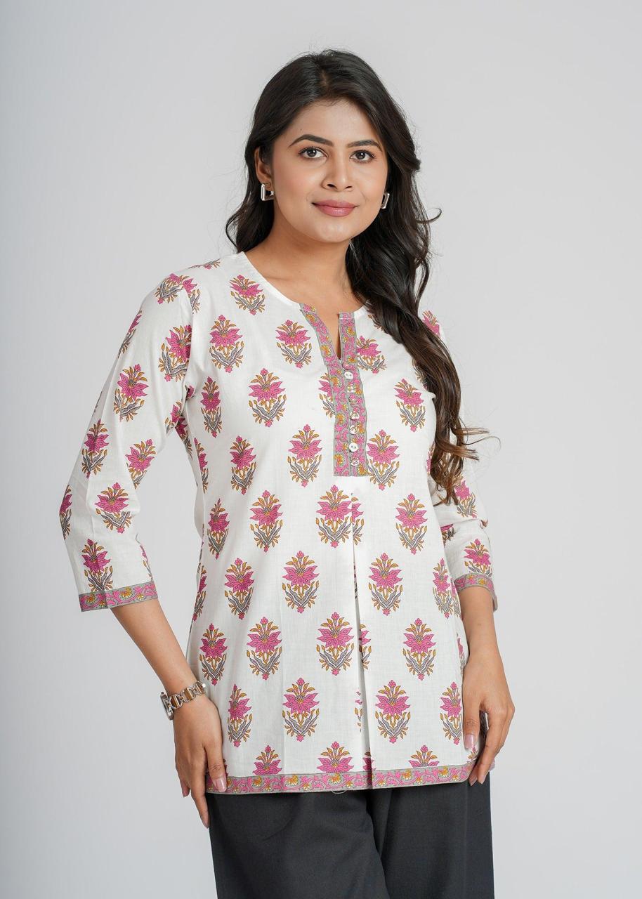 Women’s White Floral Printed Cotton Straight Kurti